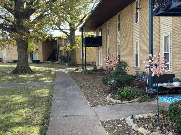 555 N Dupont Ave APT B39, Madison, TN 37115