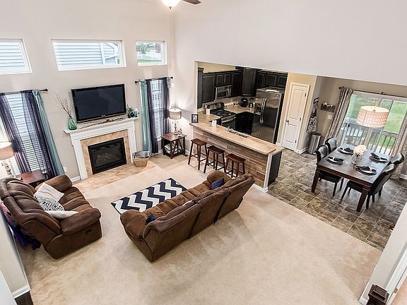 4th image of 6337 Hoffman Trace Dr