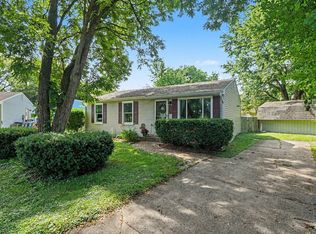 2136 Champagne Dr, Ann Arbor, MI 48108