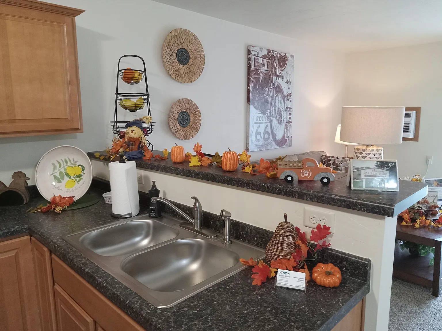 2 bed, 1.5 bath, 1500 sqft, $1,355 — Photo 3