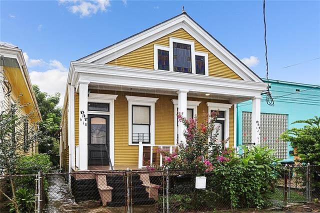 1st image of 618 Pauline St