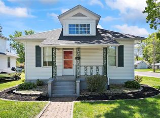 301 E 2nd St, O'Fallon, IL 62269