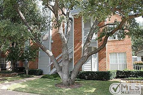 3rd image of 2109 Saint Michaels Dr Unit 203