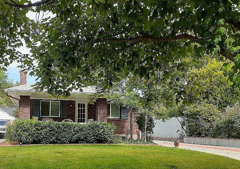 1st image of 2661 S Chadwick St