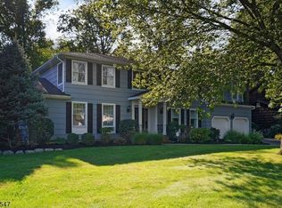 10 Evergreen Ct, Westfield, NJ 07090