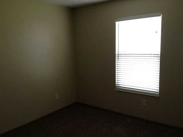 1344 Crescent Ct — Photo 9