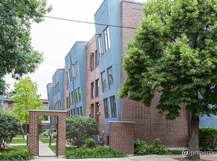 2700 W Bryn Mawr Ave, Chicago, IL 60659