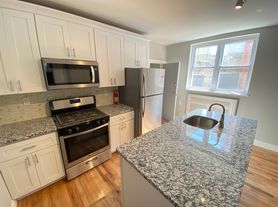 1229 W Porter St, Philadelphia, PA