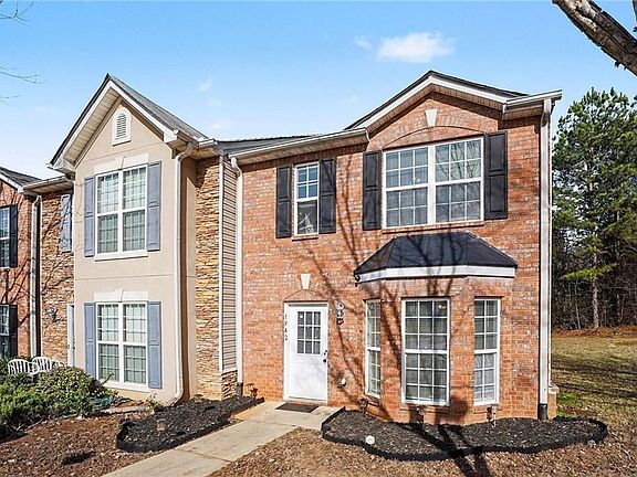 3rd image of 1942 Grove Way