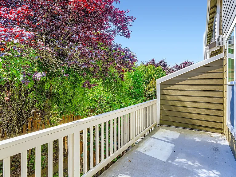 10175 NW Wilshire Ln — Photo 25
