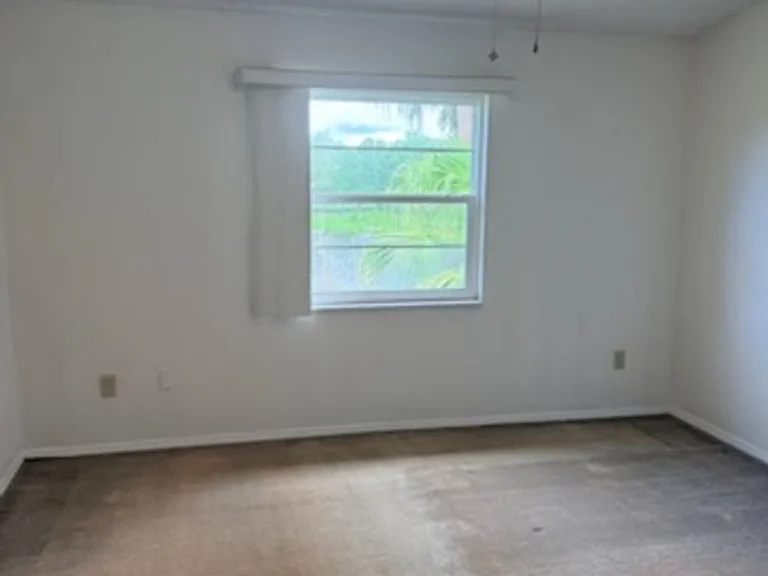 2237 Fletchers Point Cir — Photo 11