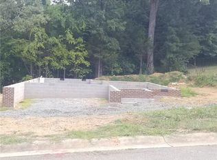 705 Old Farm Rd, Graham, NC 27253