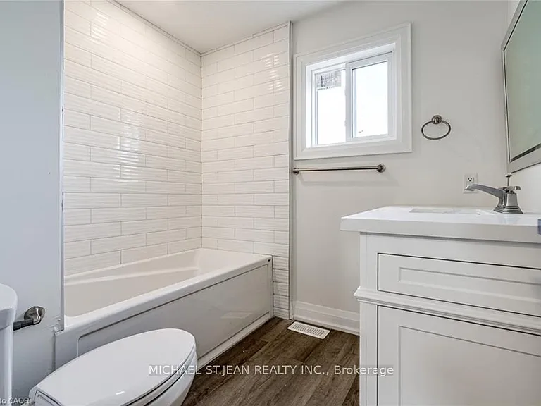 395 Paling Ave — Photo 17