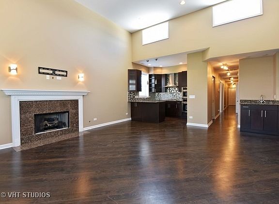 4th image of 4921 S King Dr #4N