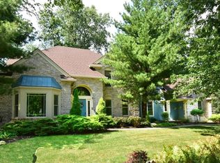 470 Meridian Ct, Avon Lake, OH 44012