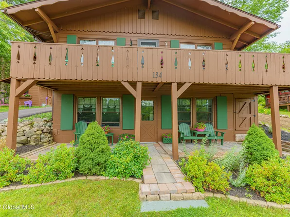 134 Thomas Edison Road, Blue Mountain Lake, NY 12842
