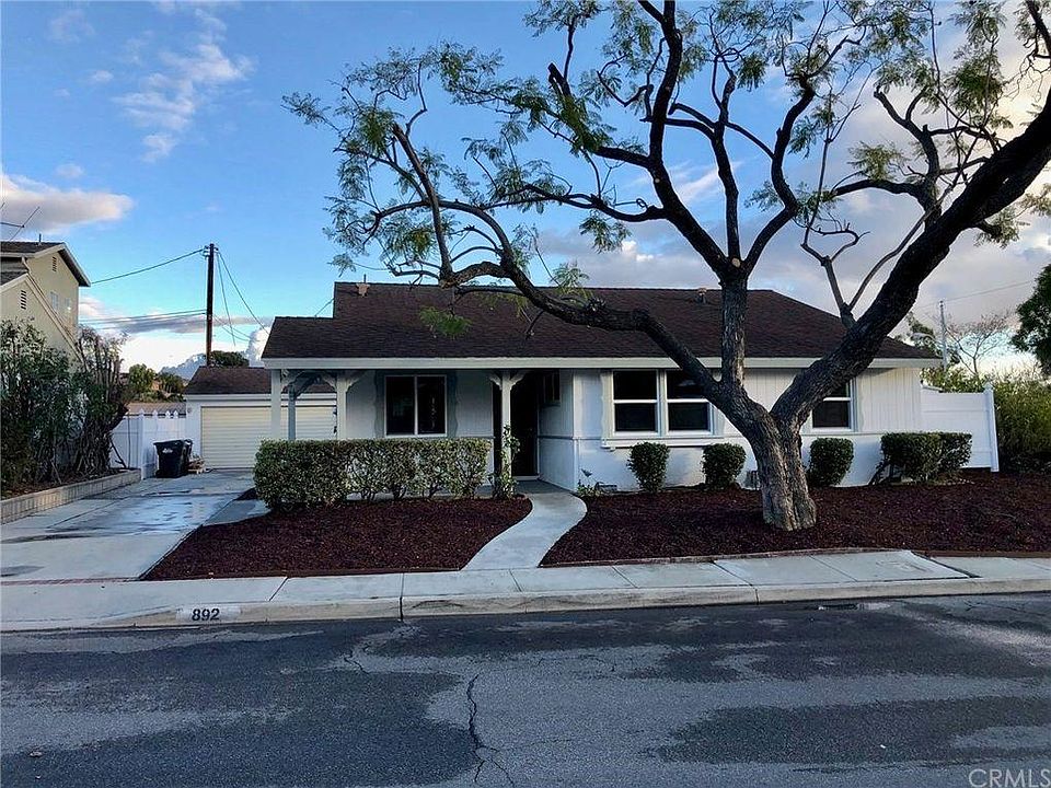 1st image of 892 S Isabella Ave
