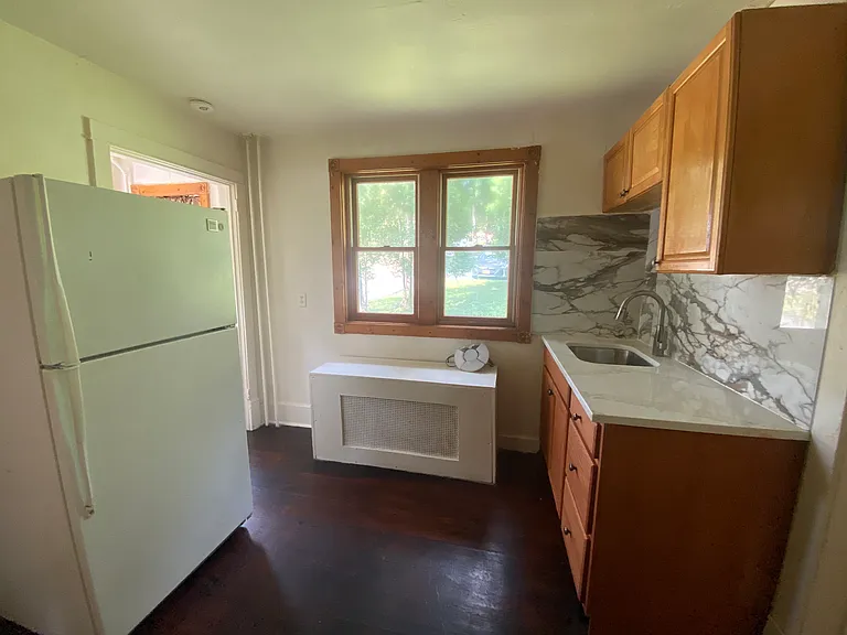 72 N Liberty Dr #1 — Photo 5