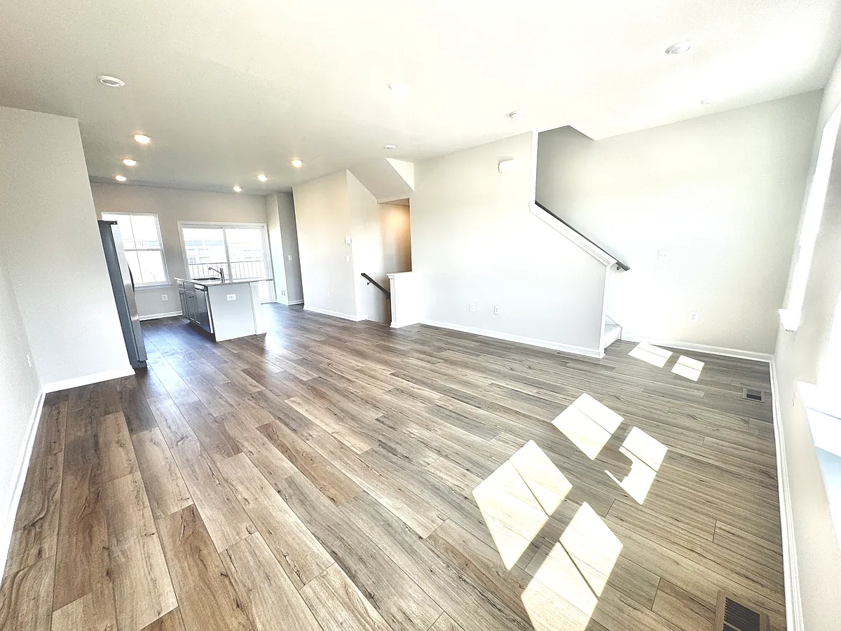 Building Photo - 103 Brashear Ct
