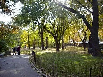 Rented by R New York