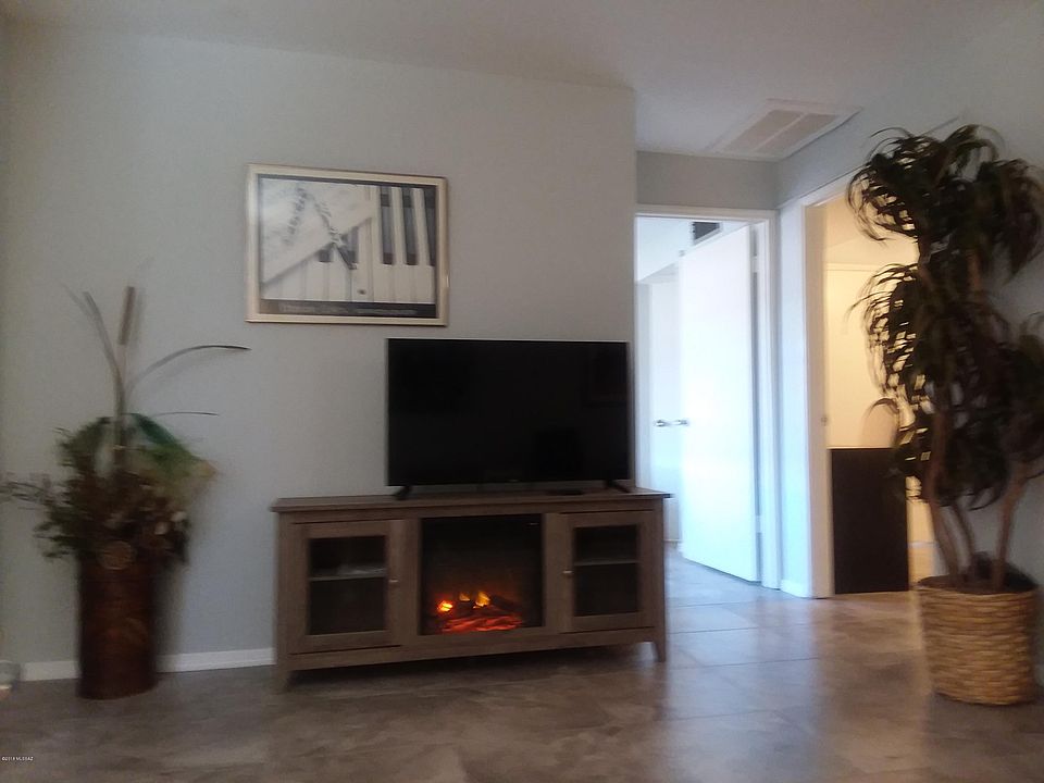 1st image of 481 S Paseo Lobo