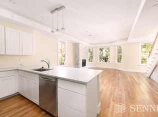 472 Green St #2F, Cambridge, MA 02139