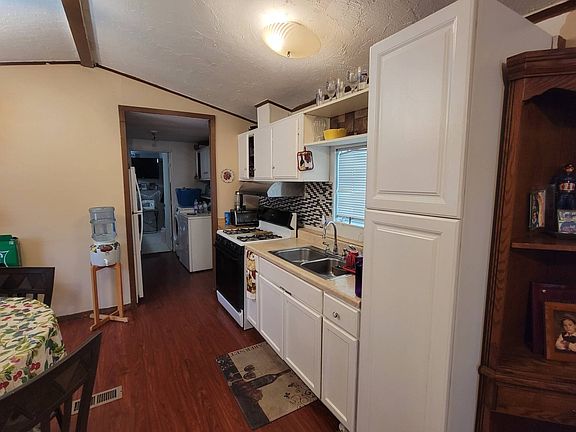 5th image of 11906 Ramona Ave Space 8