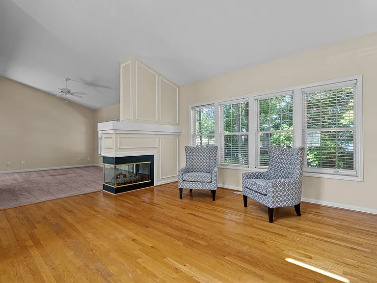 2400 Buckwater Ct — Photo 13
