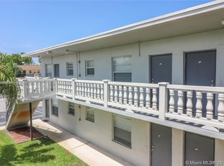 400 NE 1st St #102, Hallandale, FL 33009