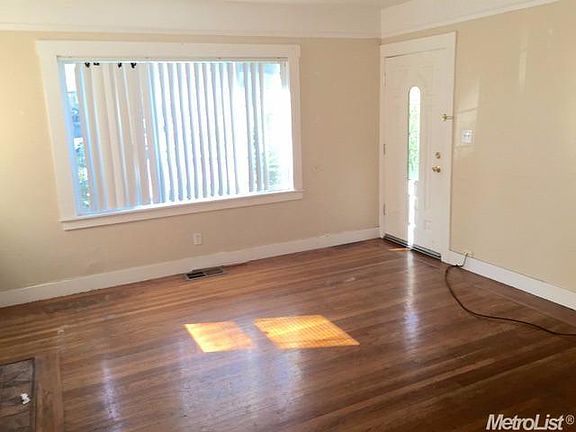 3rd image of 3501 10th Ave