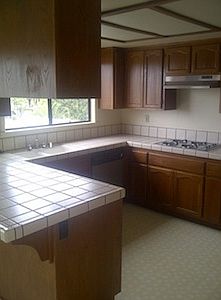 2nd image of 874 W Hamilton Ave APT 3