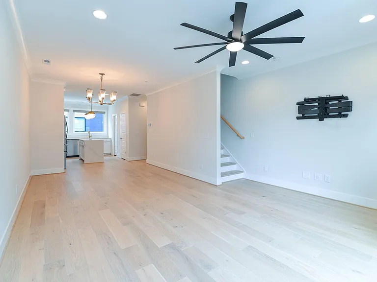 5 Seawell Ave #105 — Photo 25