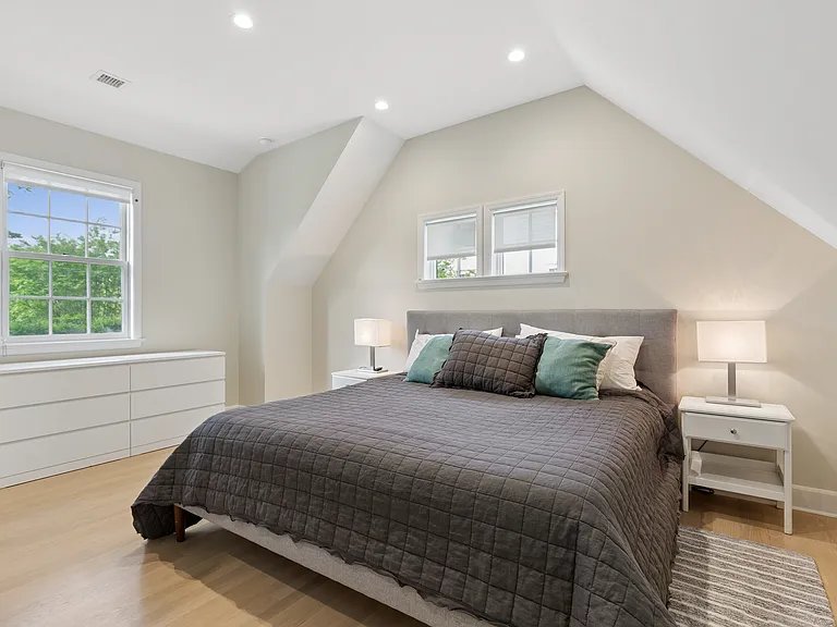 39 Linden Ln — Photo 16