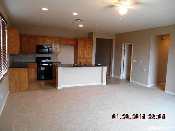 3rd image of 3150 Hopland St
