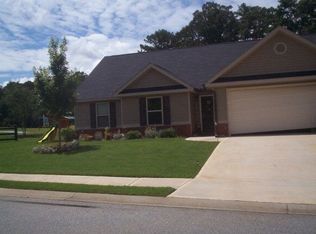 102 Lochwolde Dr, Macon, GA 31220