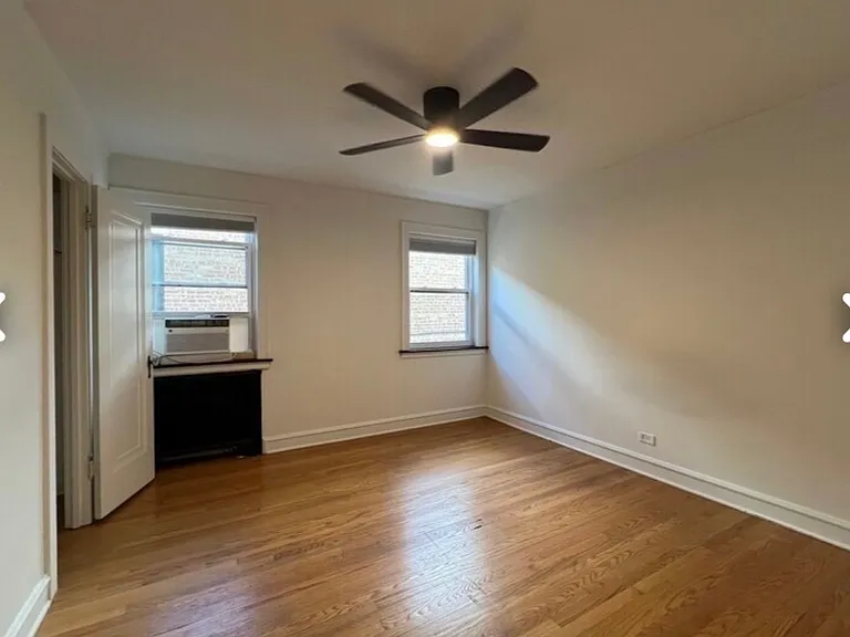 2618 W Rascher Ave #2 — Photo 7