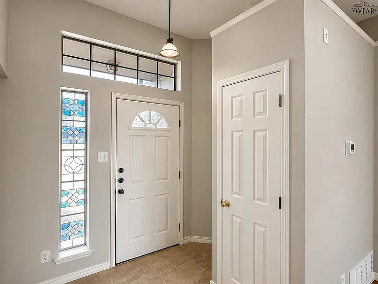 5201 Pebblestone Dr — Photo 4