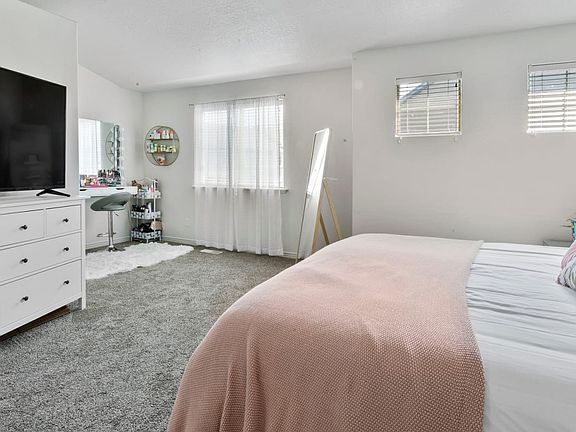 4th image of 1238 N Cattail Dr