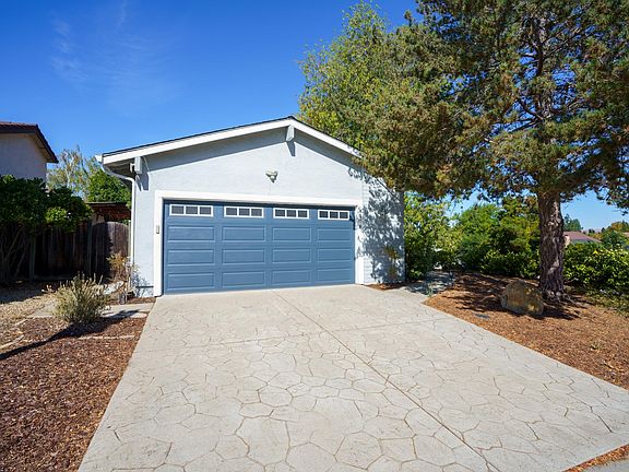 4th image of 4498 Big Pine Ln