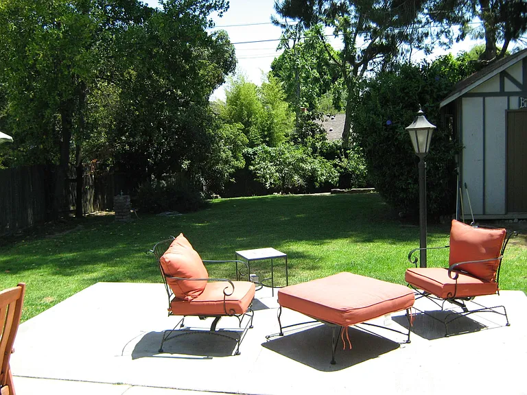 8538 Lorain Rd — Photo 17