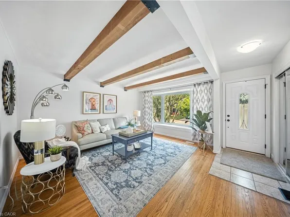 78 Melody Trl, Saint Catharines, ON L2M 1C7