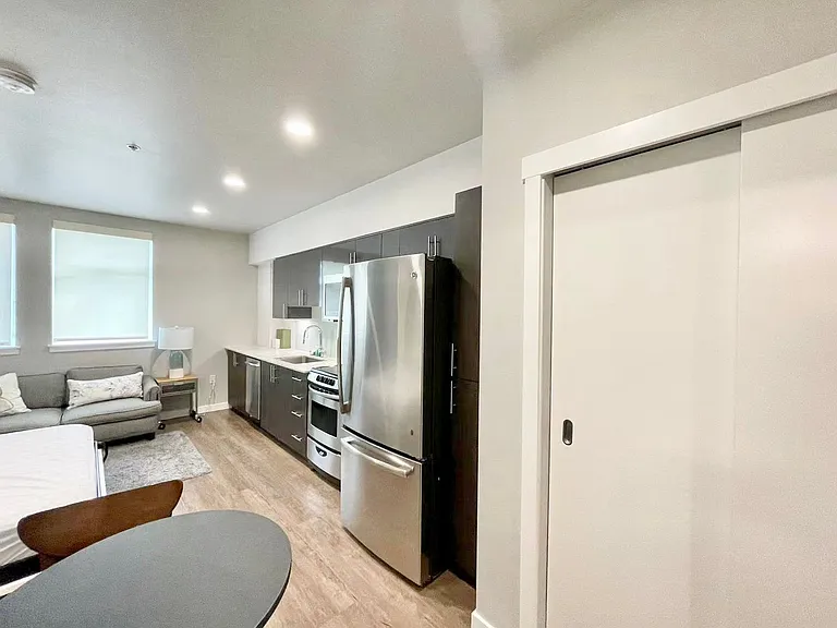 1085 103rd Ave NE #110 — Photo 6