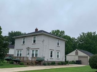 1090 Princeton Ave, Rochester Hills, MI 48307