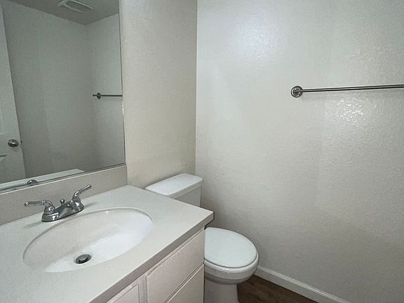 5th image of 1220 S Santa Fe Ave #1220A