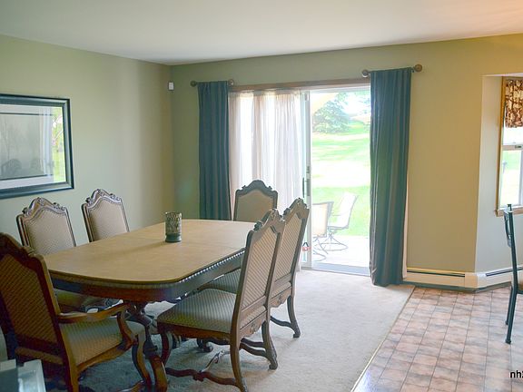 Formal dining room