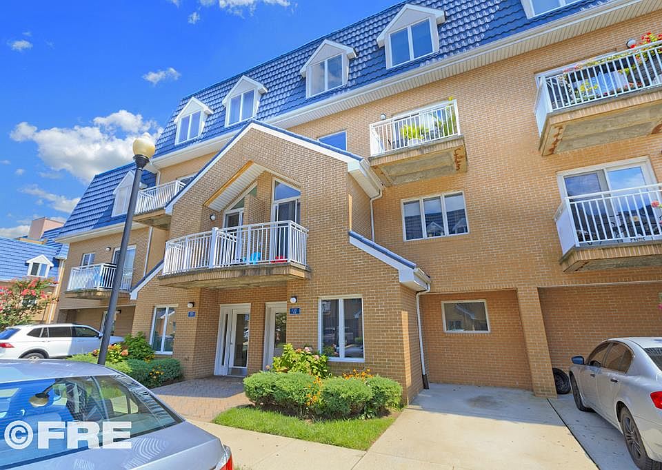 1st image of 1527 Royce St APT 3L