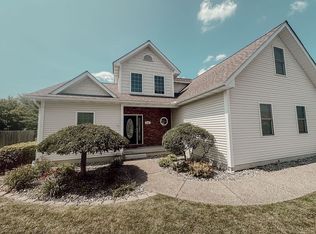 5350 Lisa Dr, Bay City, MI
