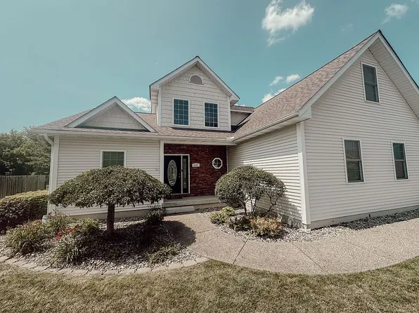 5350 Lisa Dr, Bay City, MI 48706