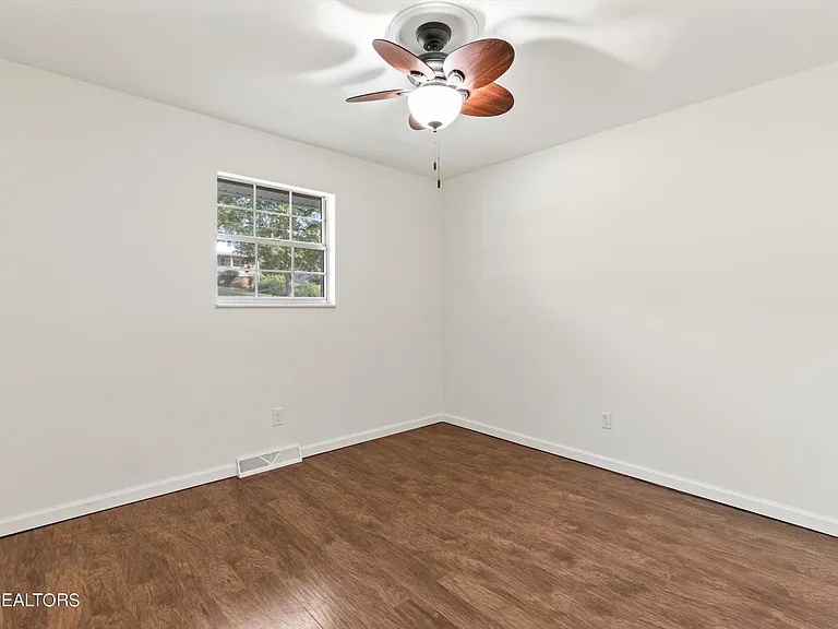 3037 Marvin Cir — Photo 13