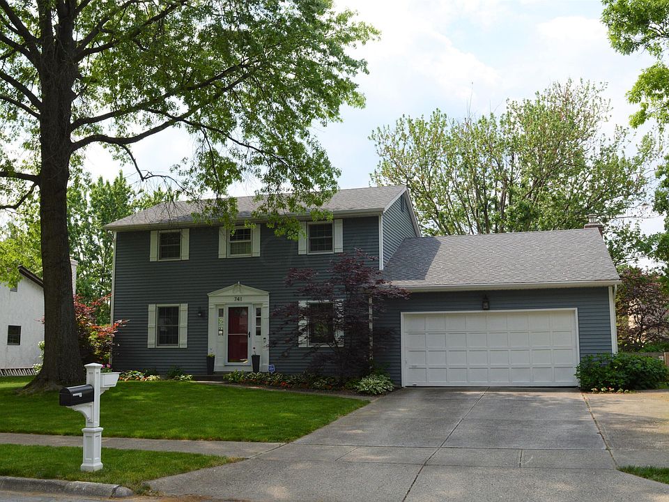 1st image of 741 Linncrest Dr